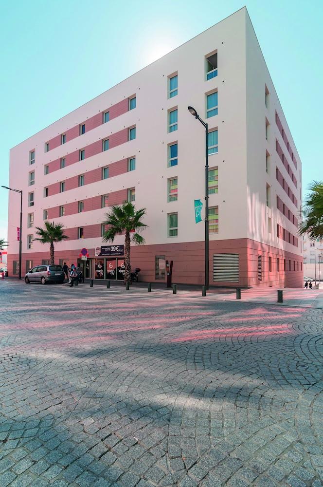 Appart'City Confort Perpignan Centre Gare Екстер'єр фото
